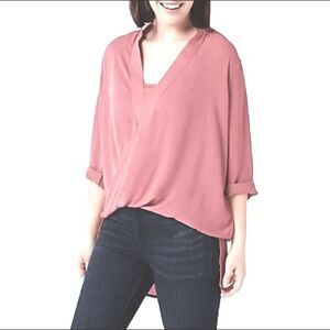 Lisa Rinna Collection Twist Front Top w/Camisole